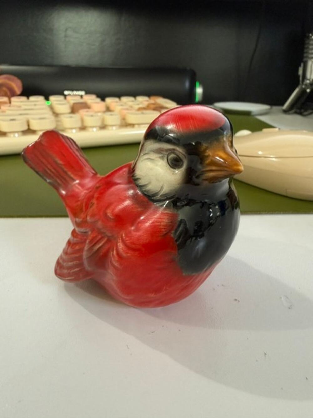 Goebel Cardinal Red Figurine Bird 2.75" by 4"